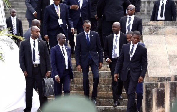 Perezida Kagame in Mozambique09